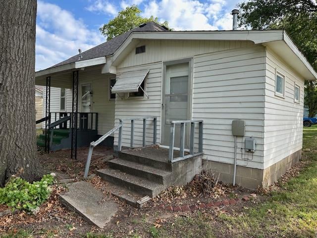 209 S Carbon St, Girard, KS 66743
