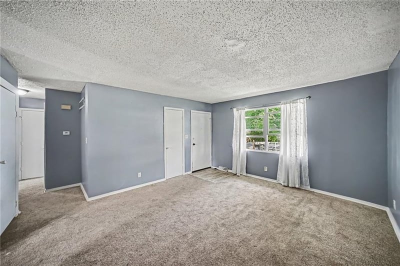 6109 Farrow Ave, Kansas City, KS 66104