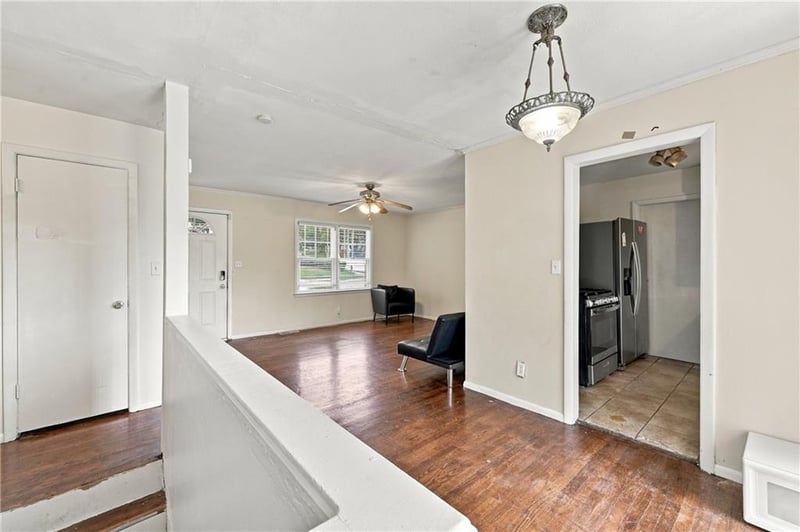 9416 Manchester Ave, Kansas City, MO 64138