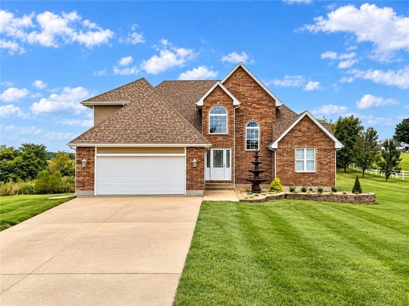 10841 Rocky Branch Trl, Higginsville, MO 64037