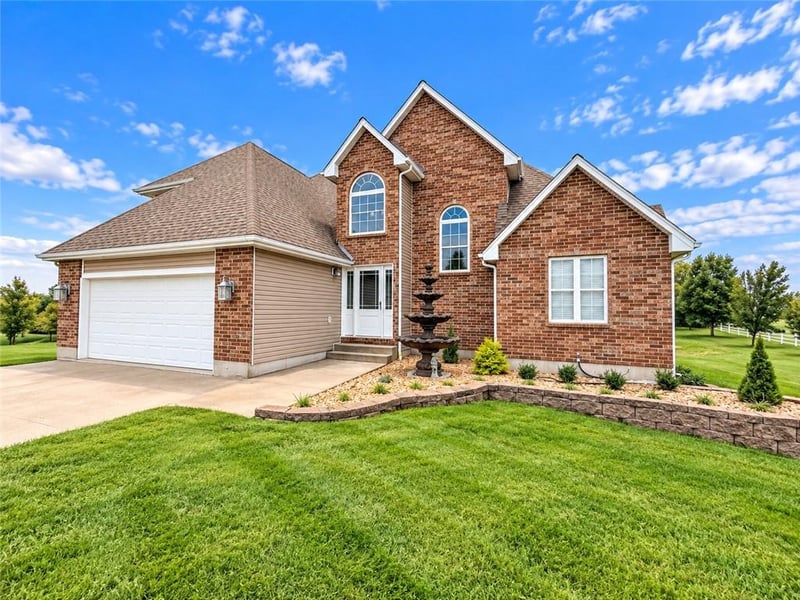 10841 Rocky Branch Trl, Higginsville, MO 64037