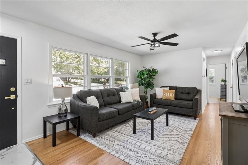 801 W 27th St S, Independence, MO 64052