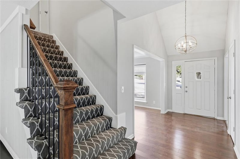 11800 W 99th Ter, Overland Park, KS 66214