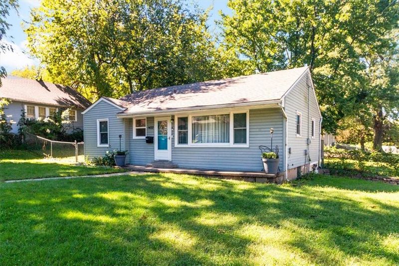 1422 N Spring St, Independence, MO 64050