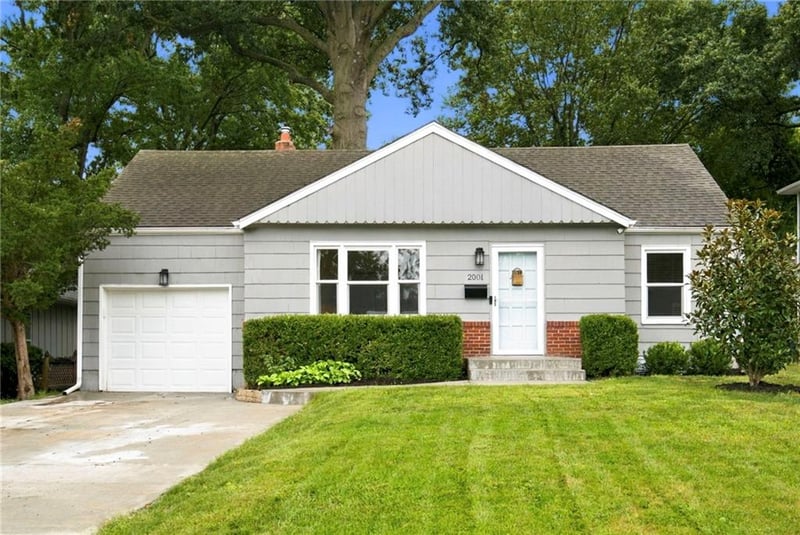 2001 W 73rd St, Prairie Village, KS 66208