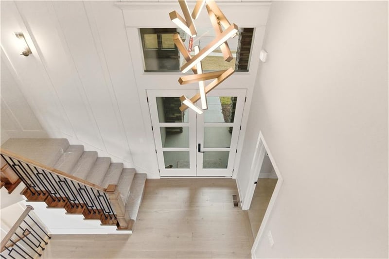 2531 NE Woodland Oak Cir, Lee's Summit, MO 64086