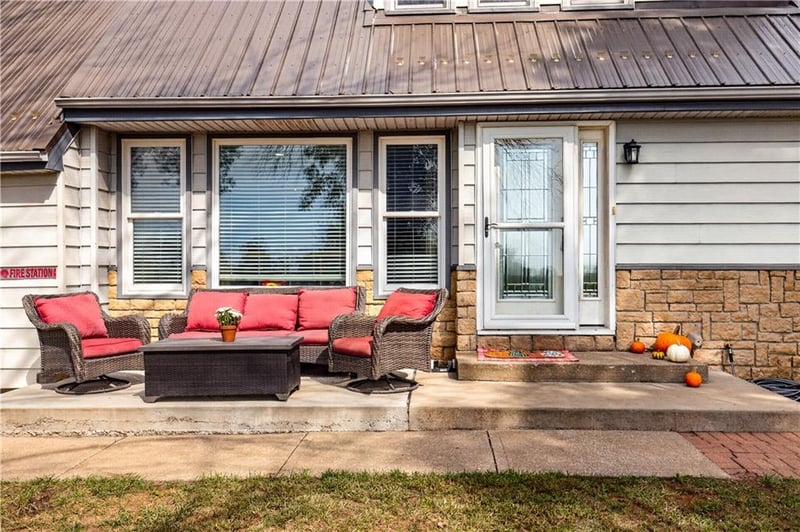 23900 W 289th Ter, Paola, KS 66071