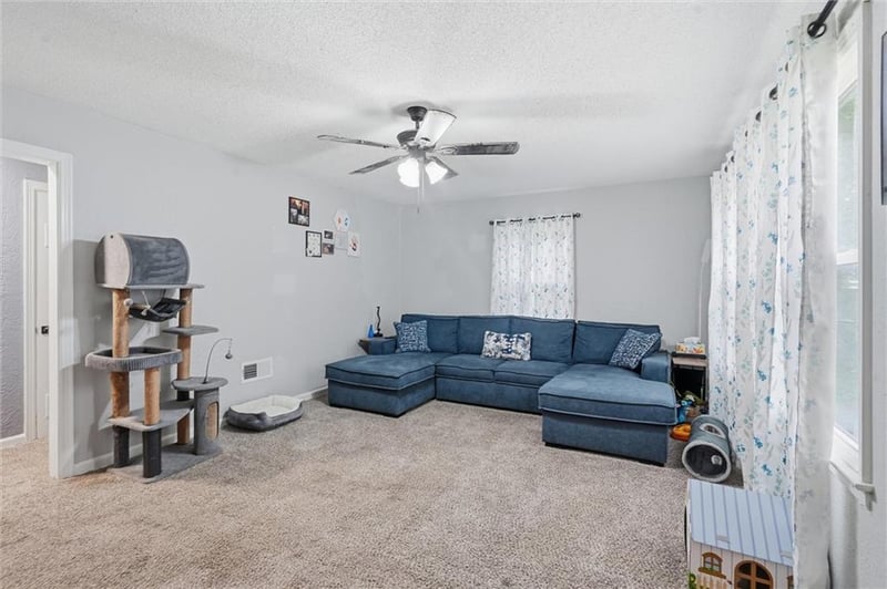 8630 James A Reed Rd, Raytown, MO 64138