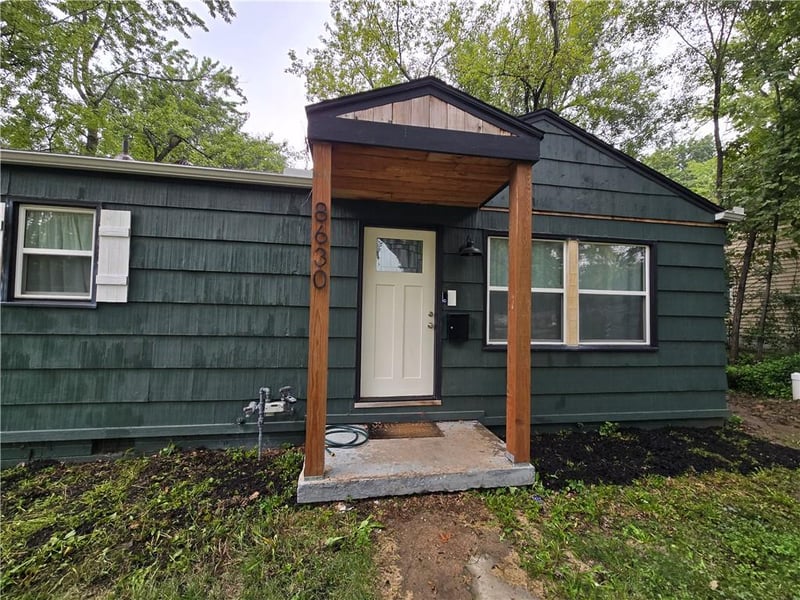 8630 James A Reed Rd, Raytown, MO 64138