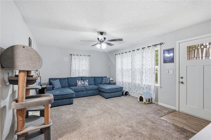 8630 James A Reed Rd, Raytown, MO 64138