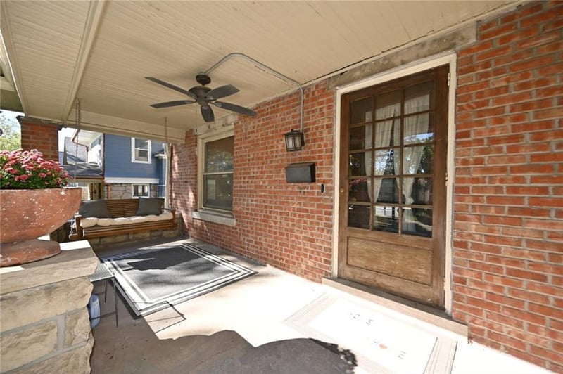 4222 Terrace St, Kansas City, MO 64111