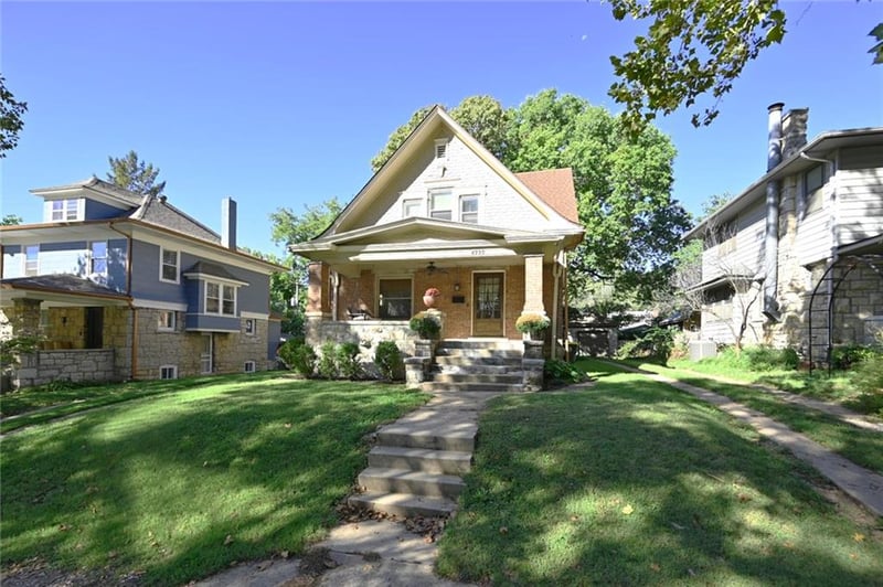 4222 Terrace St, Kansas City, MO 64111