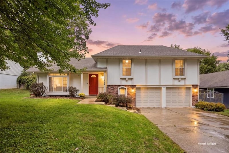 309 SW Richwood Ln, Blue Springs, MO 64014