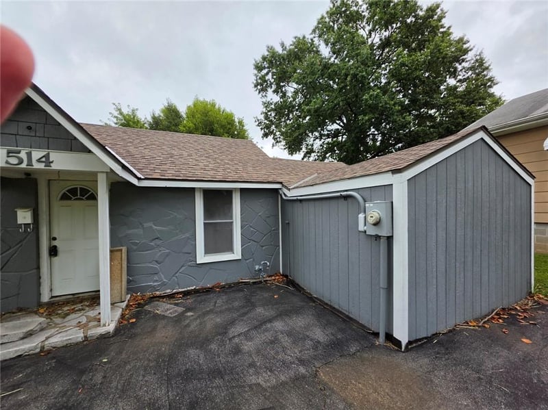 514 W Southside Blvd, Independence, MO 64055