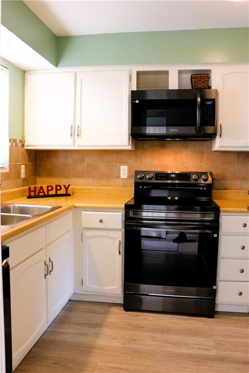 10252 W 96th Ter, Overland Park, KS 66212