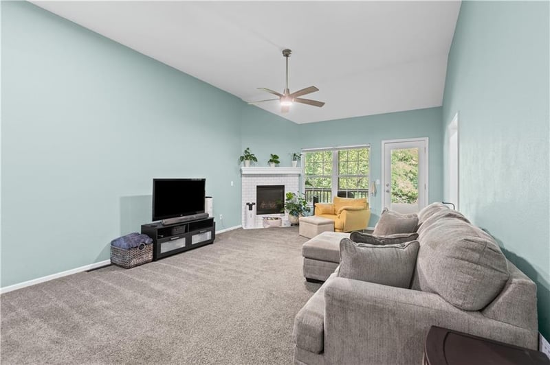 3514 NW 95th St, Kansas City, MO 64154