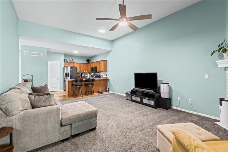 3514 NW 95th St, Kansas City, MO 64154