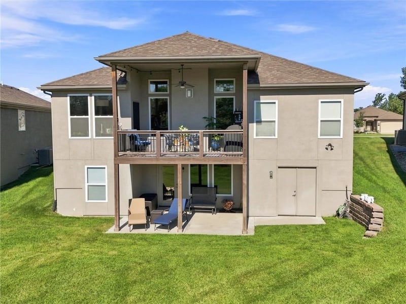 2113 Greenfield Point, Kearney, MO 64060