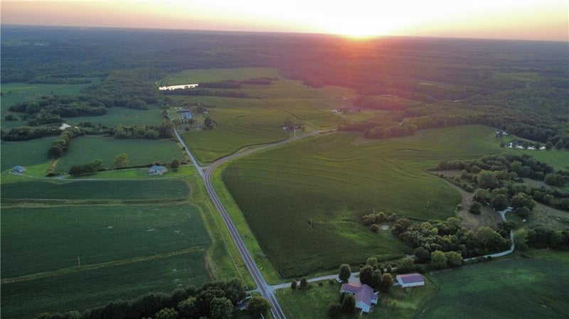 Z Hw, Edgerton, MO 64444