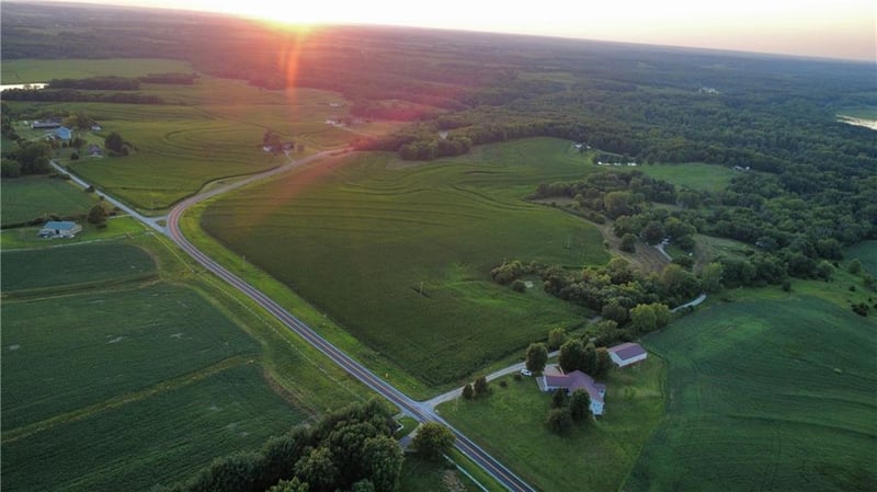 Z Hw, Edgerton, MO 64444