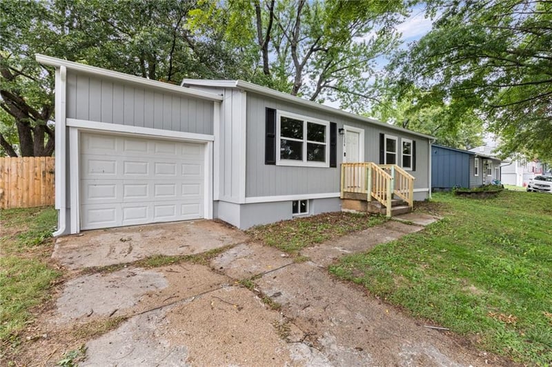 1504 N Emery St, Independence, MO 64050