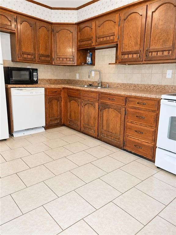 5520 Hardy Ave, Raytown, MO 64133