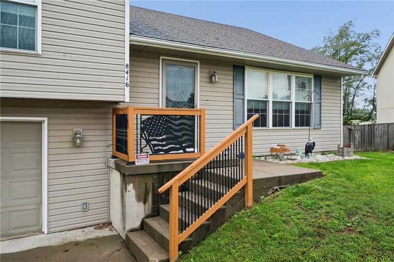 8416 N Winfield Ave, Kansas City, MO 64153
