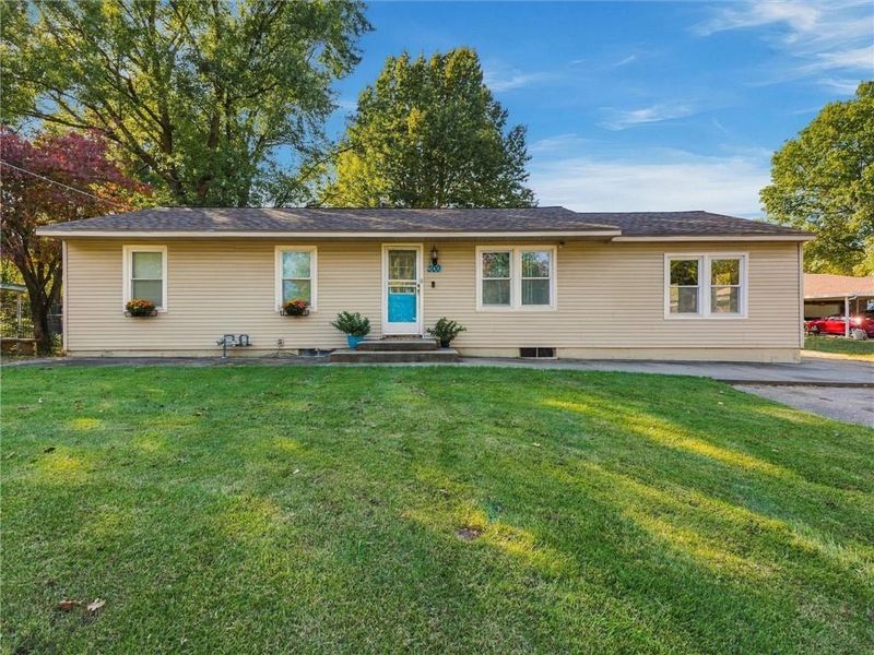 500 S Hunter St, Independence, MO 64050