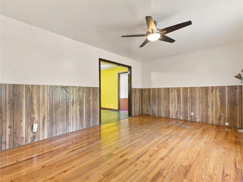 500 S Hunter St, Independence, MO 64050
