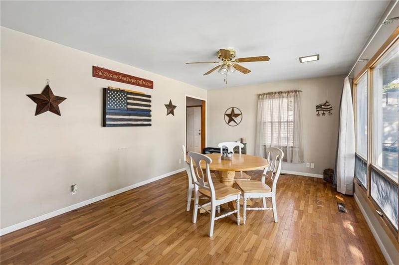 412 S Cedar St, Gallatin, MO 64640