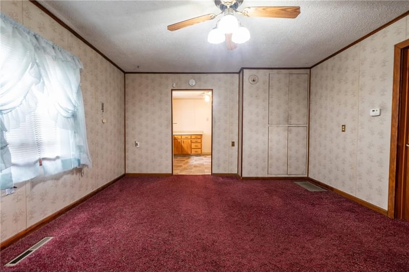 213 S Burns St, Independence, KS 67301