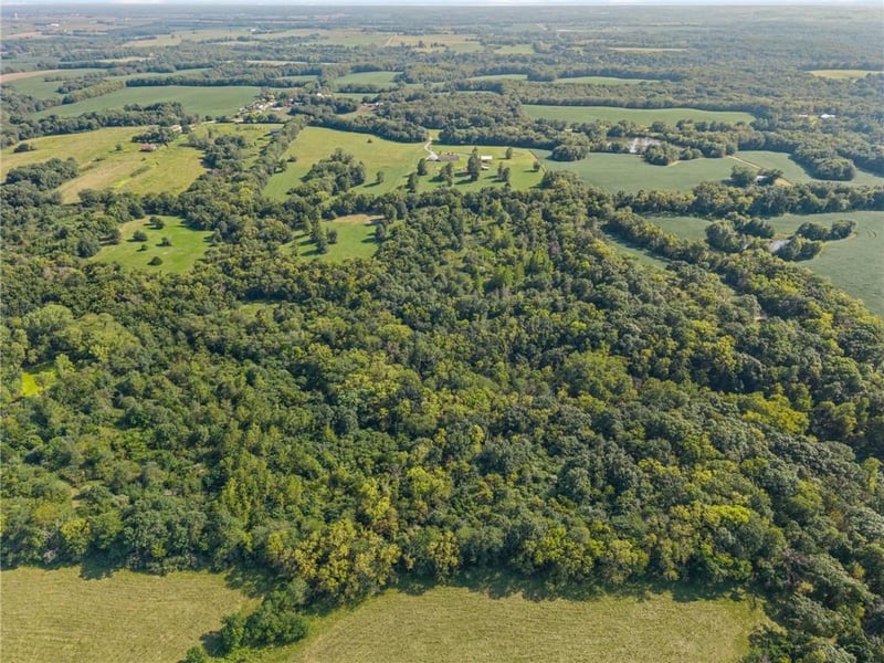 Ne 270th St, Lathrop, MO 64465