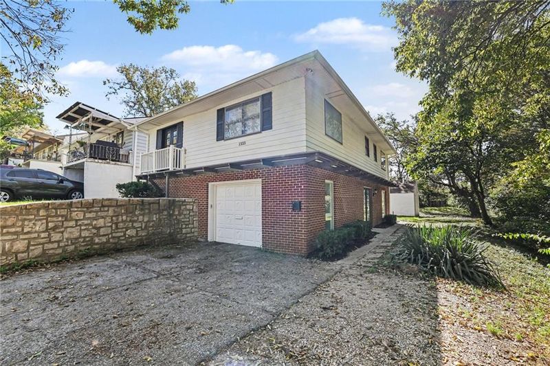 1333 E 84th Ter, Kansas City, MO 64131