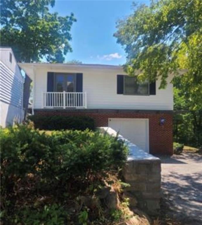 1333 E 84th Ter, Kansas City, MO 64131