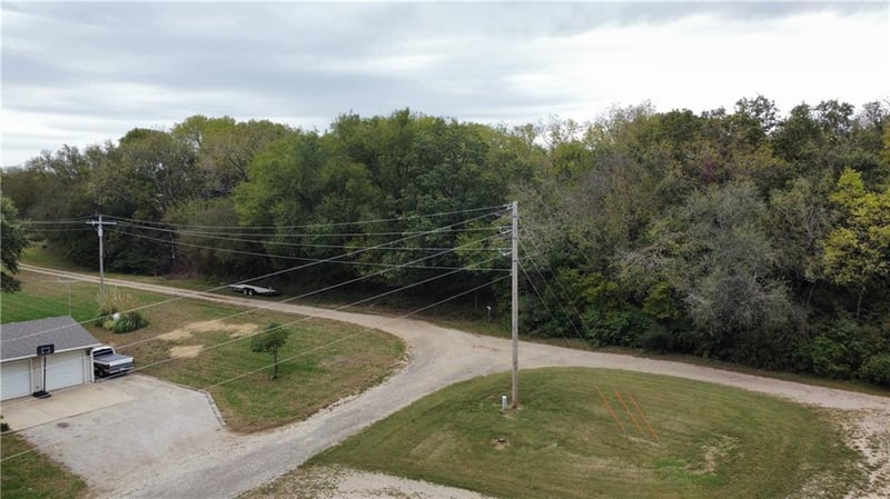 0 Locust Dr, Ozawkie, KS 66070