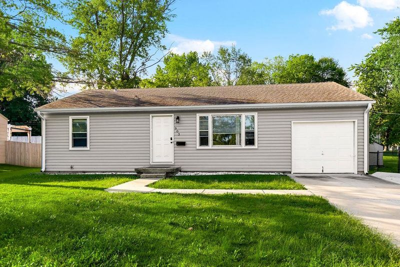903 NE 67th Pl, Gladstone, MO 64118