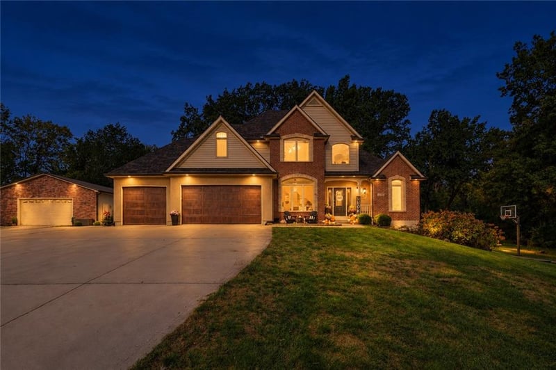 4200 S Tyer Rd, Grain Valley, MO 64029