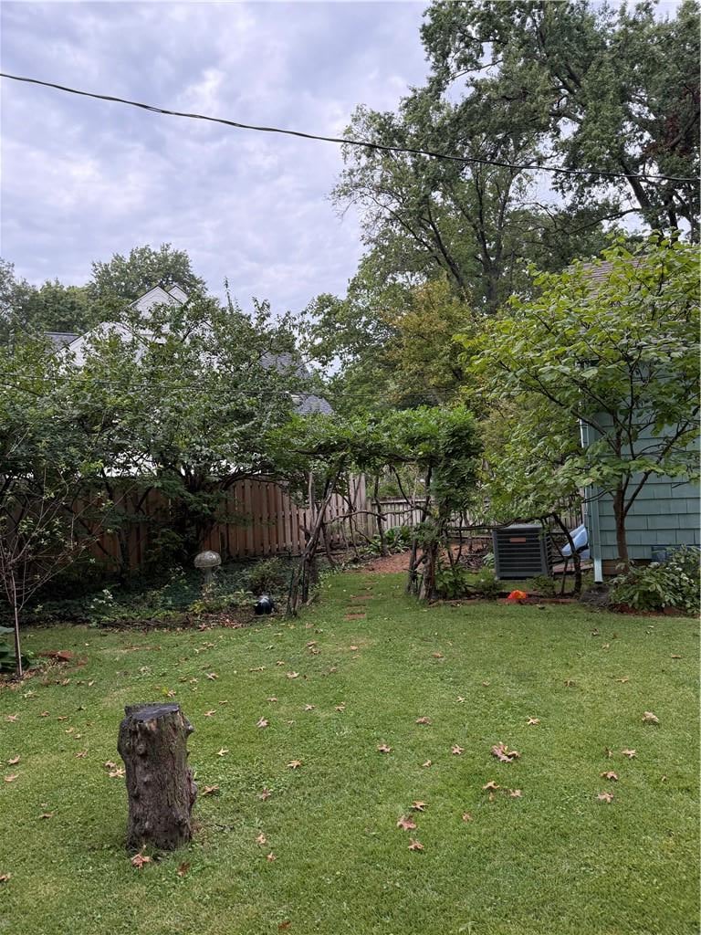 4605 W 72nd Ter, Prairie Village, KS 66208
