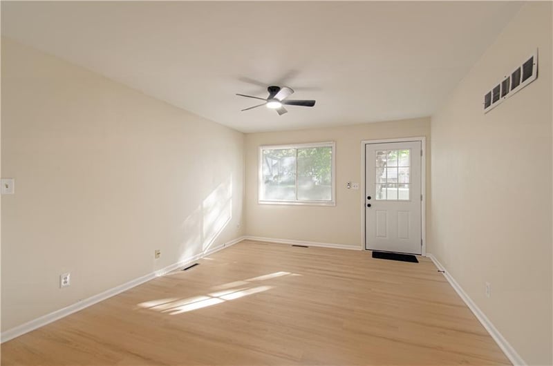 5112 S Cottage Ave, Independence, MO 64055