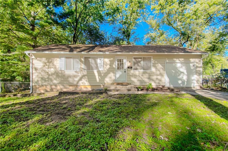 5112 S Cottage Ave, Independence, MO 64055