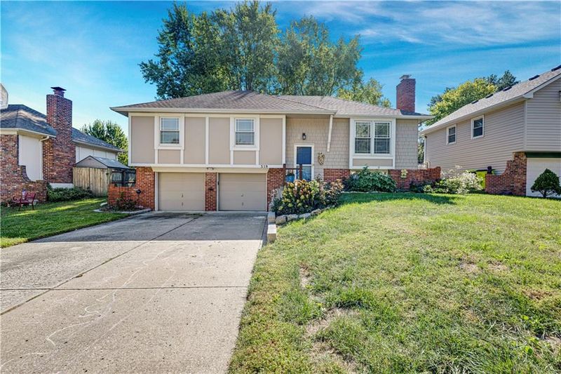 519 Mark Ln, Belton, MO 64012