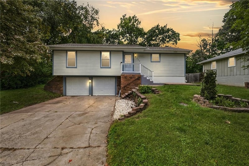 200 S Downey Ave, Independence, MO 64056