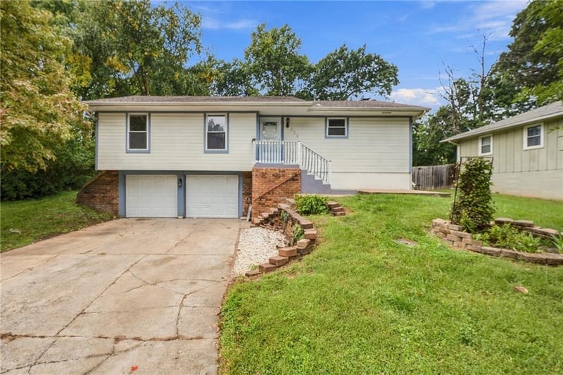 200 S Downey Ave, Independence, MO 64056