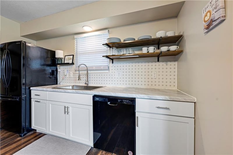 16010 Harris Ave, Belton, MO 64012