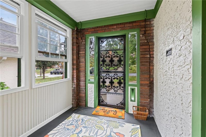 6657 Locust St, Kansas City, MO 64131