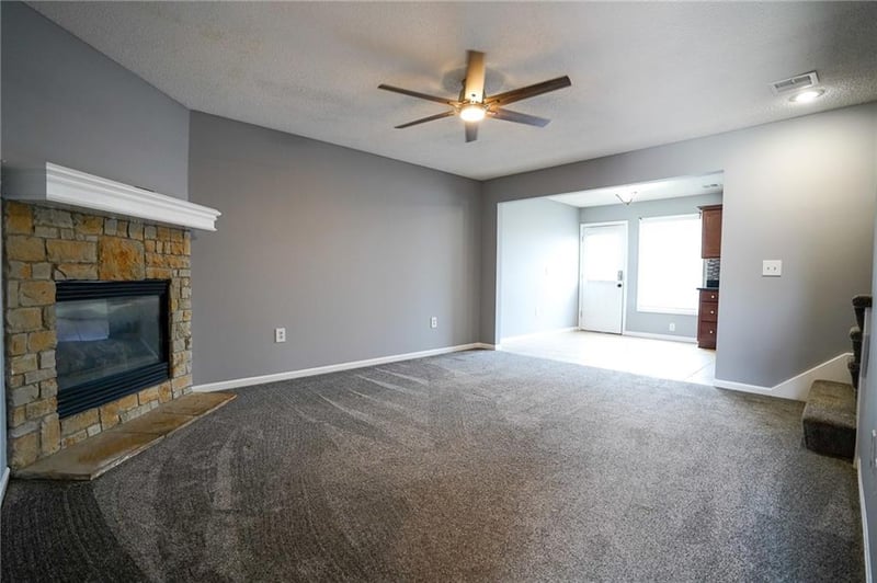 853 E 167th Ct, Gardner, KS 66030