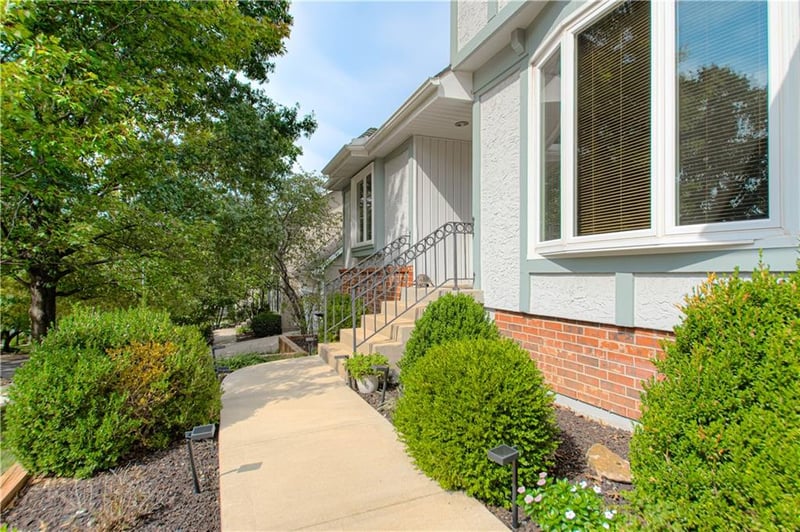 13636 W 75 Pl, Lenexa, KS 66216