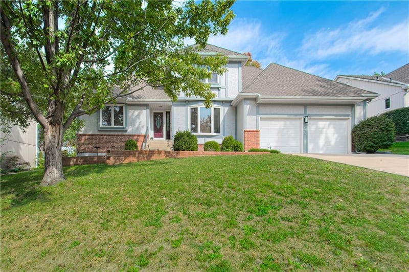 13636 W 75 Pl, Lenexa, KS 66216