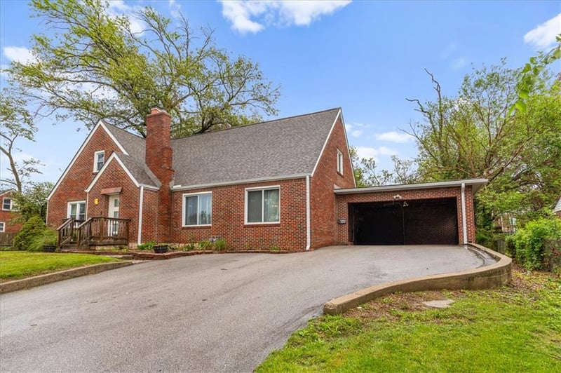 3137 N 54 St, Kansas City, KS 66104