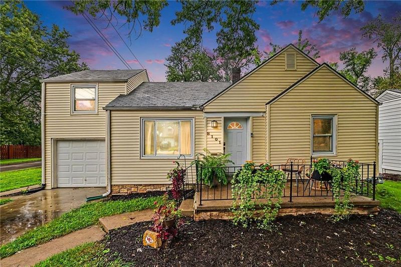 8101 Belleview Ave, Kansas City, MO 64114